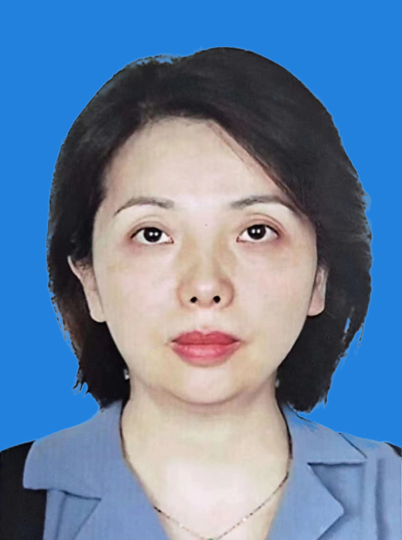 陆新.jpg
