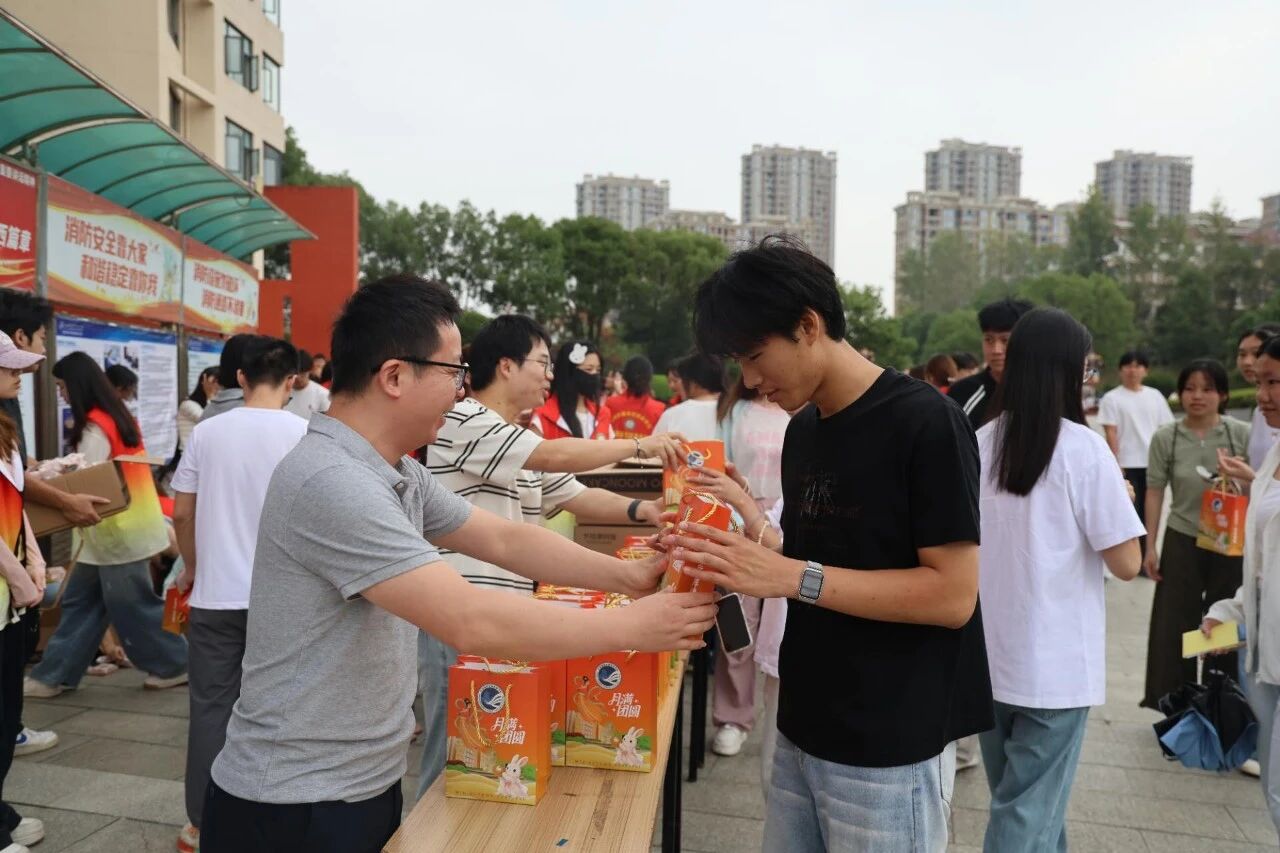 微信图片_2026-10-02_144432_449.jpg